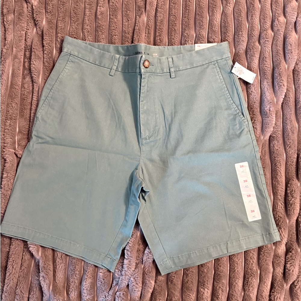 Old Navy Men’s Slim Fit Dress Short 36W Green